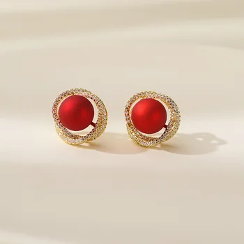 2020 Nový Príchod Okrúhle Kovové Ženy Klasické Stud Náušnice Nový Rok Náušnice Red Pearl Náušnice Jednoduché Roztomilý Elegantné Šperky