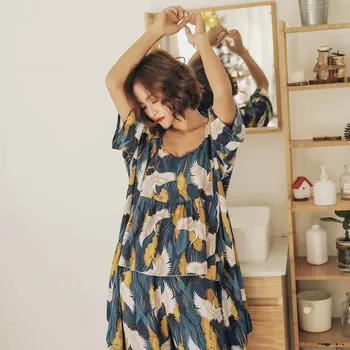Jeseň Nové 3ks Ženy Pyžamá Nastaviť Elegantné Žeriav Vytlačené Dámske Sexy Sleepwear Nastaviť Pohodlie Mäkké oblečenie pre voľný čas Voľné Bežné Nosenie