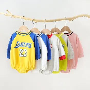 Novorodenca chlapci dievčatá remienky dieťa dlhé rukávy jeseň zimné oblečenie basketbal vytlačené šport roztomilé dieťa kombinézach oblečenie