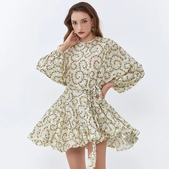TWOTWINSTYLE Vytlačené Hit Farba Elegantné Šaty Pre Ženy O Krk Svietidla Rukáv Vysoký Pás Čipky Mini Bežné Šaty Žena 2020